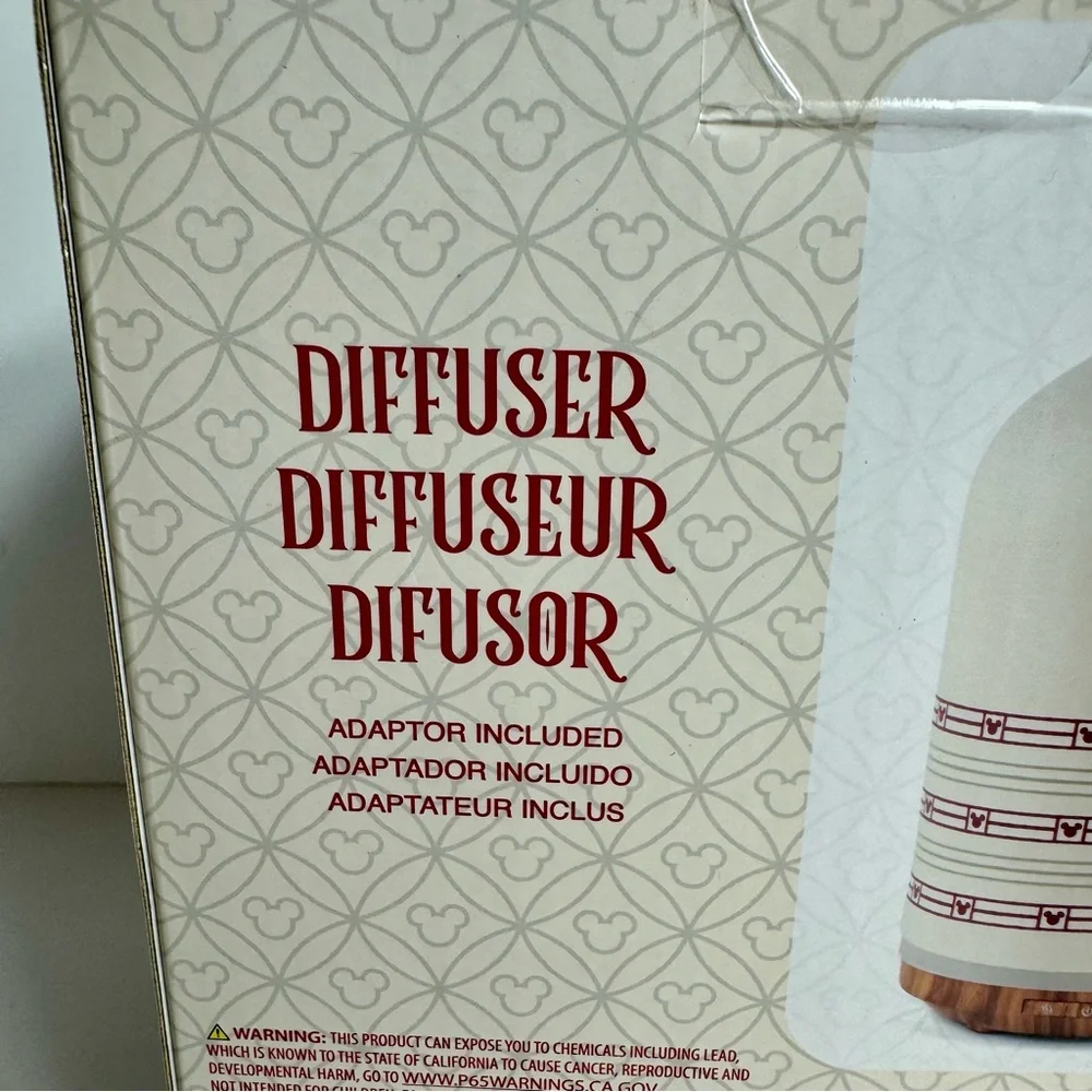 NWT. Disney Parks Homestead Home Scent Collection Mickey Mouse Diffuser.